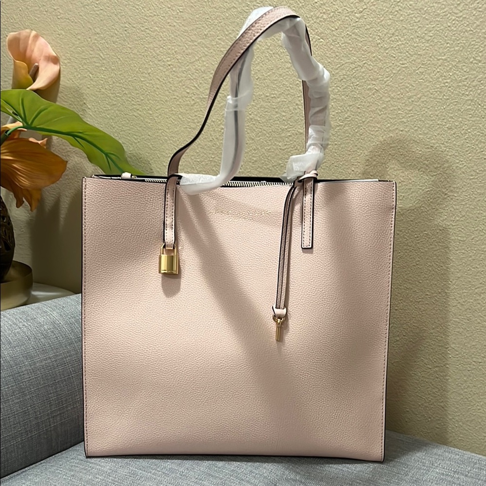 NWT Marc Jacobs Grind Leather Bag Peach Whip Color
